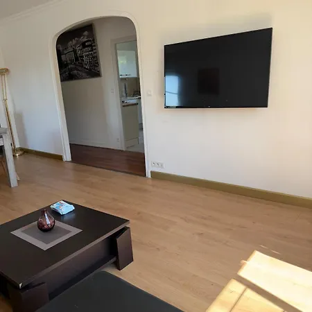 شقة Great Location Next To A Park And Downtown, Well-equipped